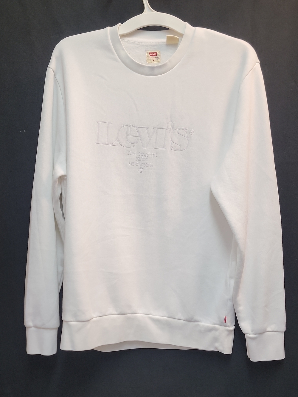 Levi's Men's White Crewneck Sweatshirt with Tonal Embroidery